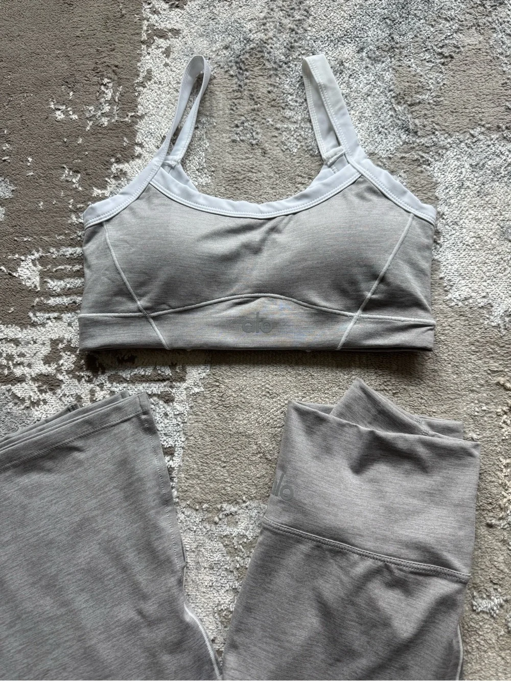 Light Gray Women's Yoga Pants & Sports Bra Set